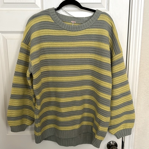 NWOT Free People, Links Pullover, Small in Yellow/Gray - Picture 2 of 5